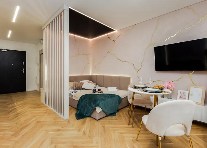 Portovo Luxury Water View Old Town غدانسك