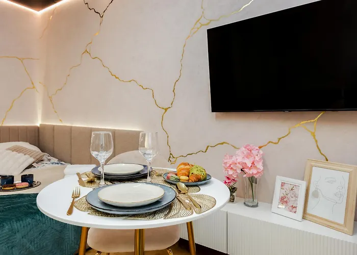 Portovo Luxury Water View Old Town شقة غدانسك