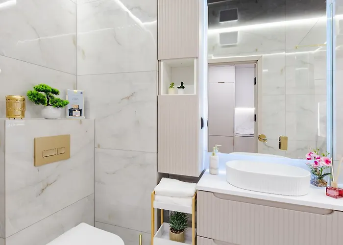 Portovo Luxury Water View Old Town غدانسك